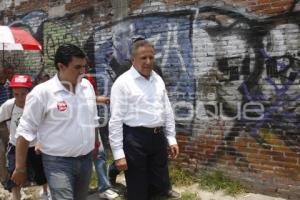 ENRIQUE AGÜERA EN COLONIA NACIONES UNIDAS