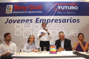 TONY GALI SE REÚNE CON JÓVENES EMPRESARIOS