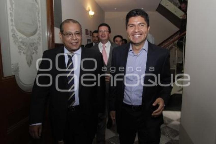 REUNIÓN GOBERNACIÓN Y AYUNTAMIENTO