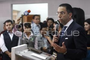 SENADOR JAVIER LOZANO ALARCÓN