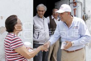 FRANCO RODRÍGUEZ RECORRE BARRIO DEL CARMEN