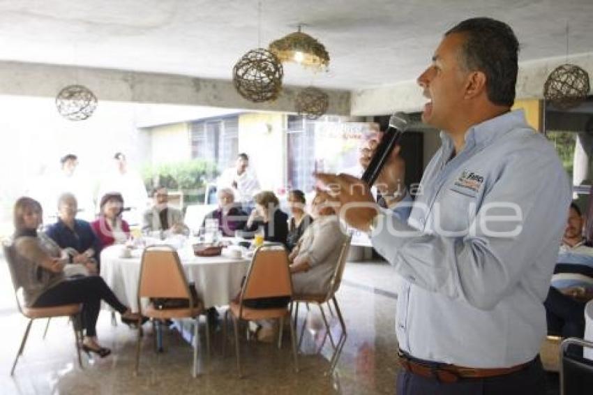 FRANCO RODRÍGUEZ CANDIDATO A DIPUTADO POR EL DIST 13 CON COLONOS DE ESTRELLAS DEL SUR