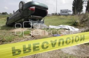 MUERE POR VOLCADURA EN PERIFÉRICO