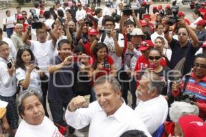 ENRIQUE AGÜERA EN COLONIA BELISARIO DOMÍNGUEZ