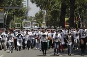 MANIFESTACIÓN DE JÓVENES CONTRA TONY GALI