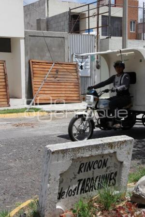 VECINOS SE OPONEN A COLOCACIÓN DE ANTENA DE TELCEL