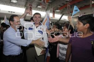 TONY GALI SE REÚNE CON SIMPATIZANTES DEL PAN