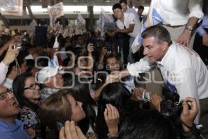 TONY GALI SE REÚNE CON SIMPATIZANTES DEL PAN