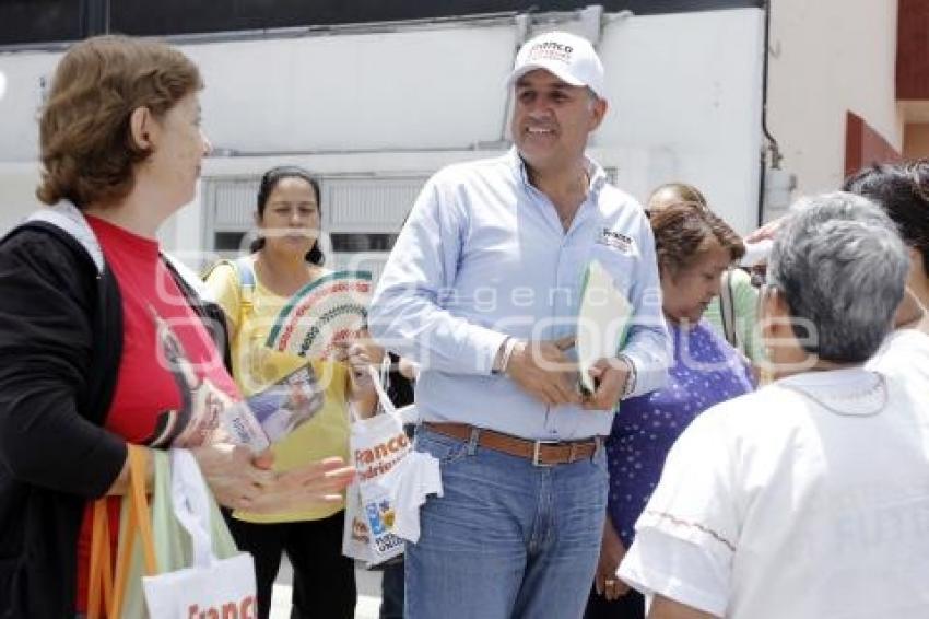 FRANCO RODRÍGUEZ RECORRE COLONIA VOLCANES