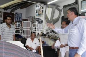 FRANCO RODRÍGUEZ RECORRE COLONIA VOLCANES