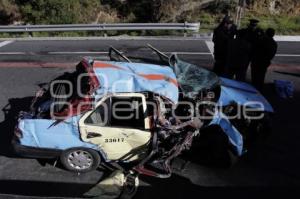 VOLCADURA CON TRES MUERTOS EN LA AMOZOC PEROTE