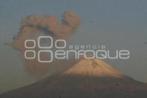 FUMAROLA VOLCÁN POPOCATÉPETL