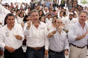 FRANCO RODRÍGUEZ ACOMPAÑA A TONY GALI EN PRESENTACIÓN DE PLATAFORMA