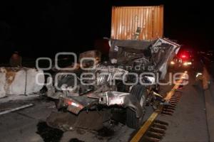 ACCIDENTE EN LA PUEBLA ORIZABA ENTRE TRÁILERS