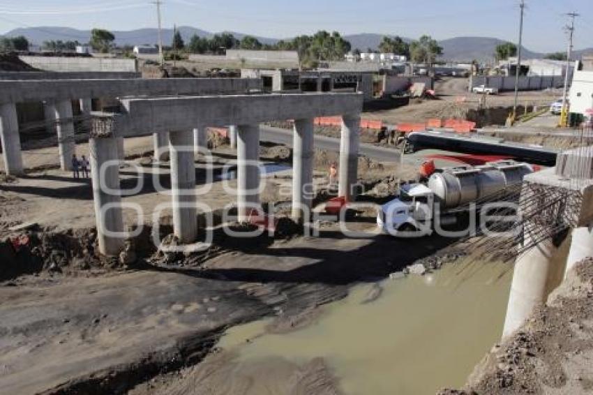 OBRAS DE AUTOPISTA ALTURA CHACHAPA