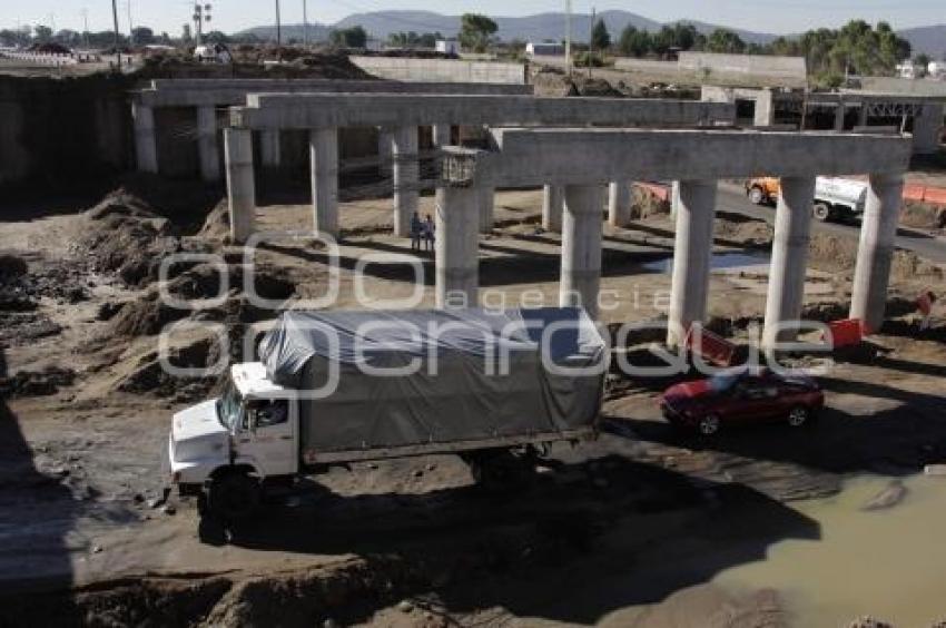 OBRAS DE AUTOPISTA ALTURA CHACHAPA