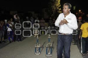 FRANCO RODRÍGUEZ ENTREGA TROFEOS DE FÚTBOL