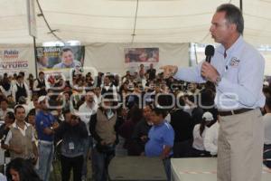 CANDIDATOS PUEBLA UNIDAD REUNIÓN CON MAESTROS