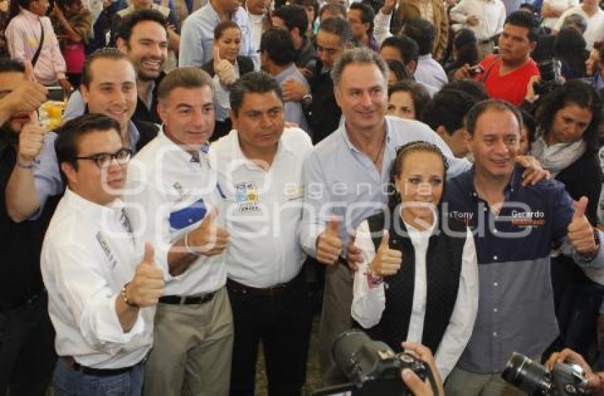 CANDIDATOS PUEBLA UNIDA REUNIÓN CON MAESTROS