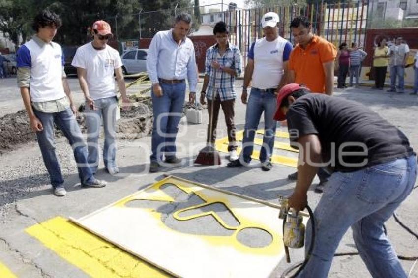 FRANCO RODRÍGUEZ REALIZA PINTA DE CEBRAS
