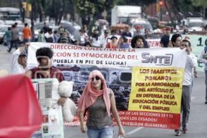 MARCHAN ESTUDIANTES EN MEMORIA DEL HALCONAZO