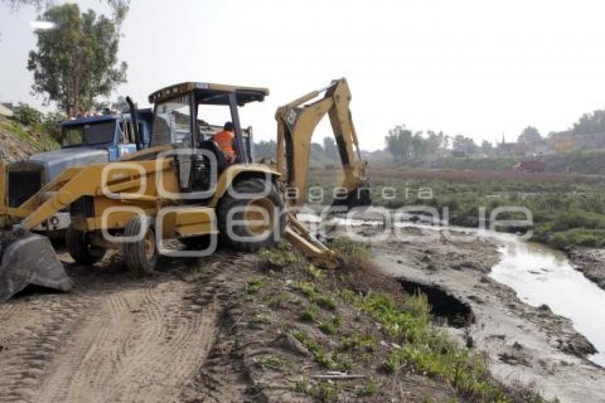 TRABAJOS DE LIMPIEZA EN PUENTE NEGRO