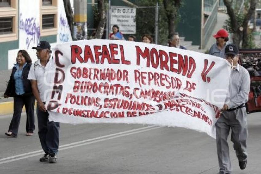 MARCHAN ESTUDIANTES EN MEMORIA DEL HALCONAZO
