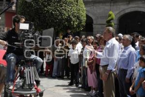 TONY GALI GRABA SPOT EN EL ZÓCALO