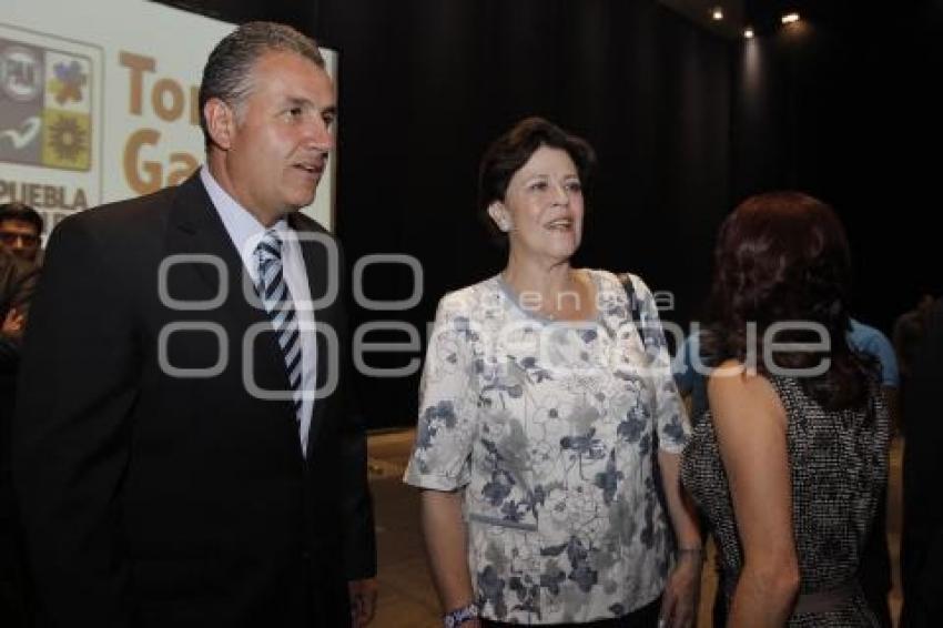 FRANCO RODRÍGUEZ. PRESENTACIÓN DE PLATAFORMA DE TONY GALI