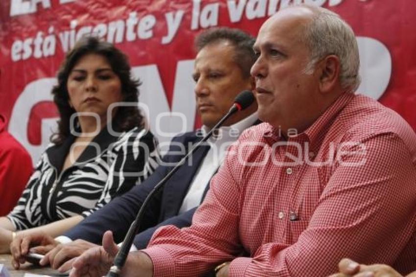 IVONNE ORTEGA SE REÚNE CON LA DIRIGENCIA DEL PRI