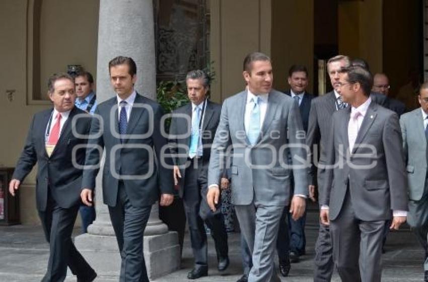 GOBERNADOR . BANAMEX
