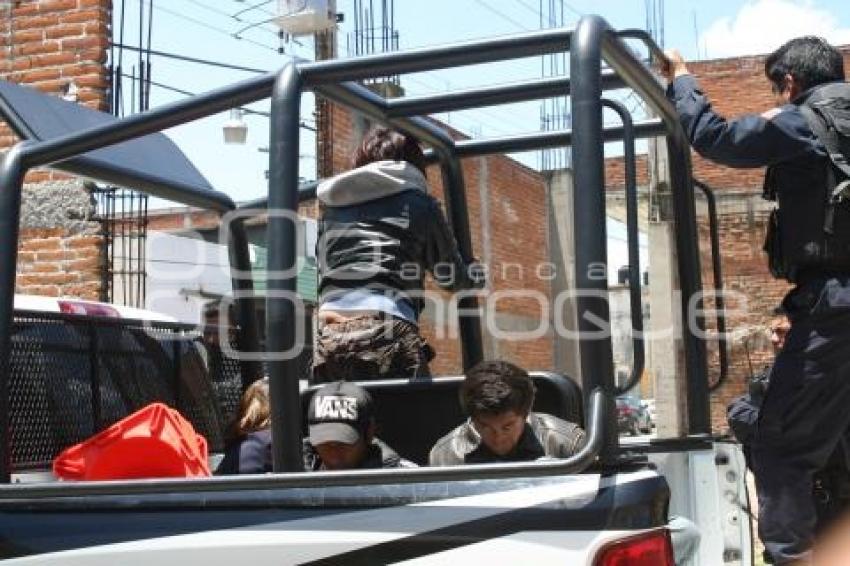 SEGURIDAD . PRESUNTOS LADRONES