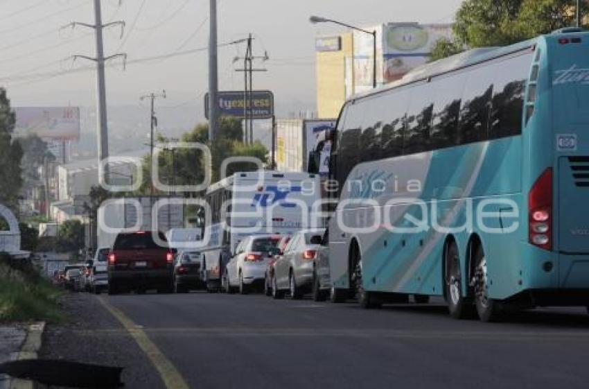 TRÁFICO EN AUTOPISTA POR OBRAS