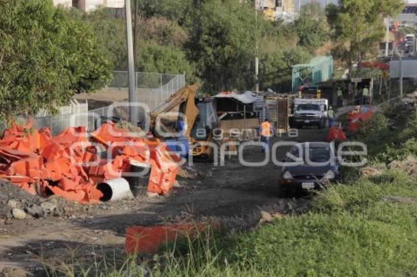 TRÁFICO EN AUTOPISTA POR OBRAS