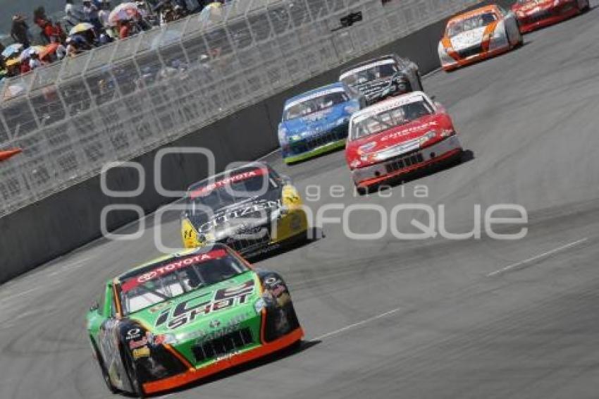 CARRERA NASCAR TOYOTA SERIES