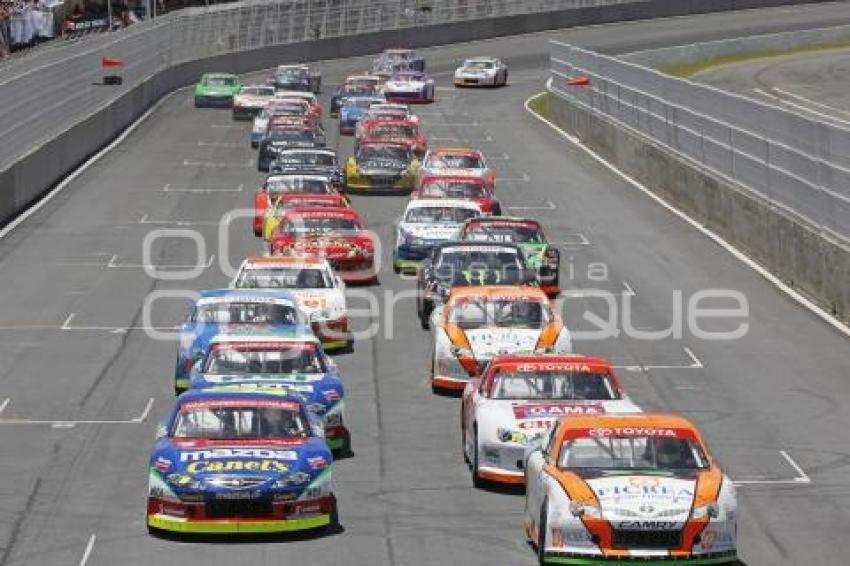 CARRERA NASCAR TOYOTA SERIES