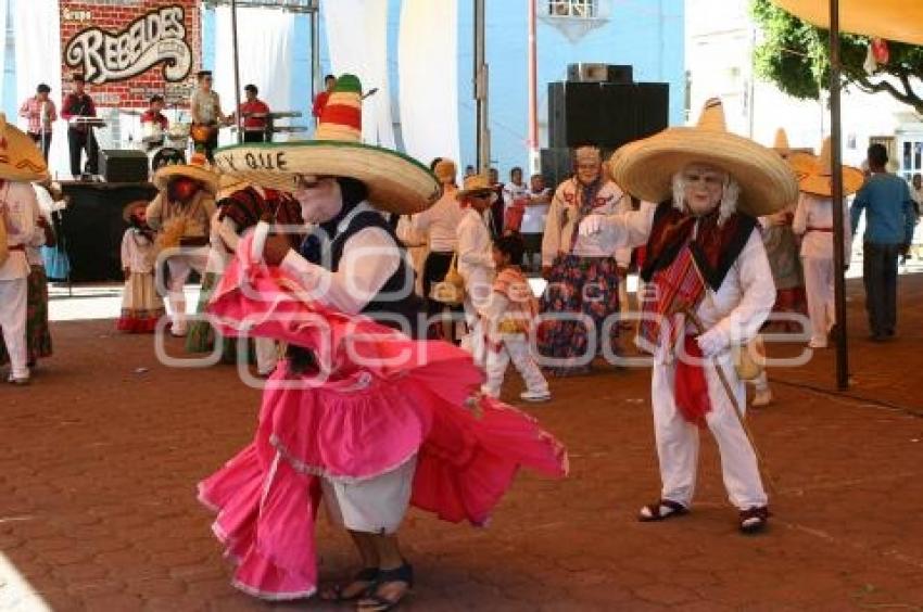 FESTIVAL INDIOS VIEJITOS . DÍA DEL PADRE