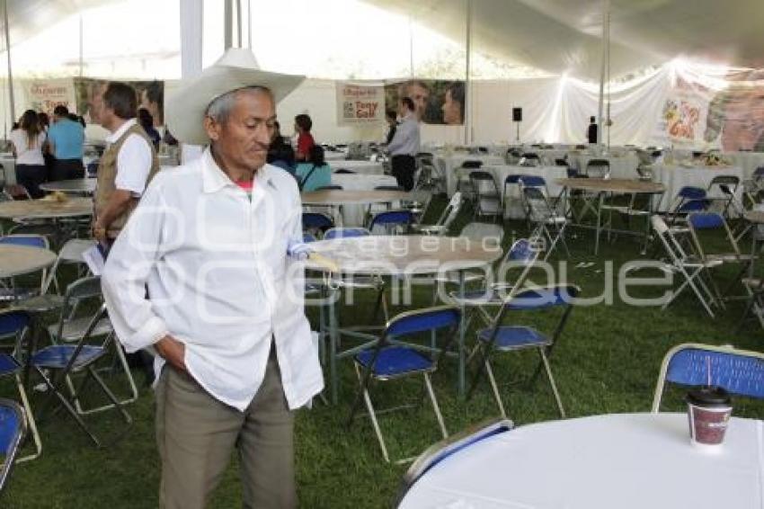 TONY GALI CON RED DE MUJERES