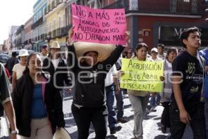 MANIFESTACIÓN EN CONTRA DEL METROBÚS