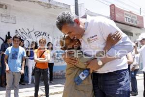FRANCO RODRÍGUEZ Y LAURA BALLESTEROS REALIZAN PINTA DE CEBRAS