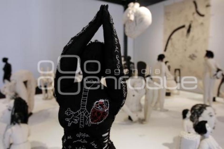 EXPOSICIÓN CUERPO AUSENCIA: HILVANANDO IDENTIDADES