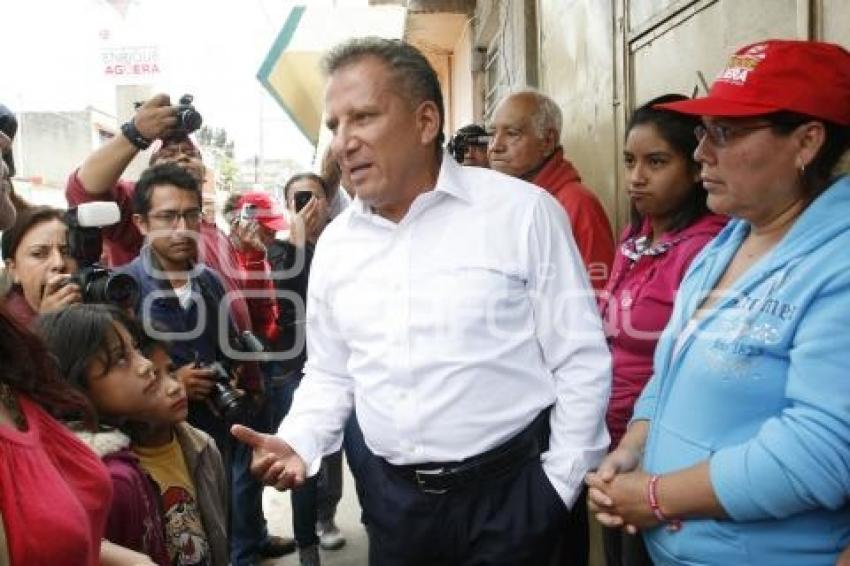 ENRIQUE AGÜERA RECORRE SAN PABLO XOCHIMEHUACAN