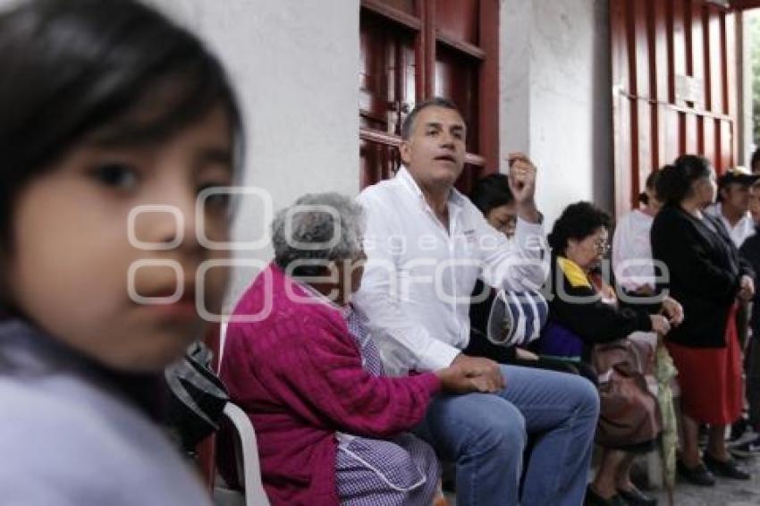 FRANCO RODRÍGUEZ SE REÚNE CON VECINOS DEL CARMEN