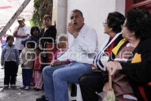 FRANCO RODRÍGUEZ SE REÚNE CON VECINOS DEL CARMEN