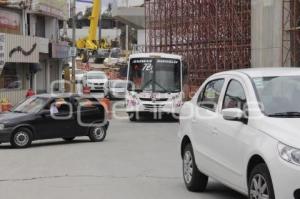 TRÁFICO POR OBRAS EN ZONA PLAZA CRYSTAL