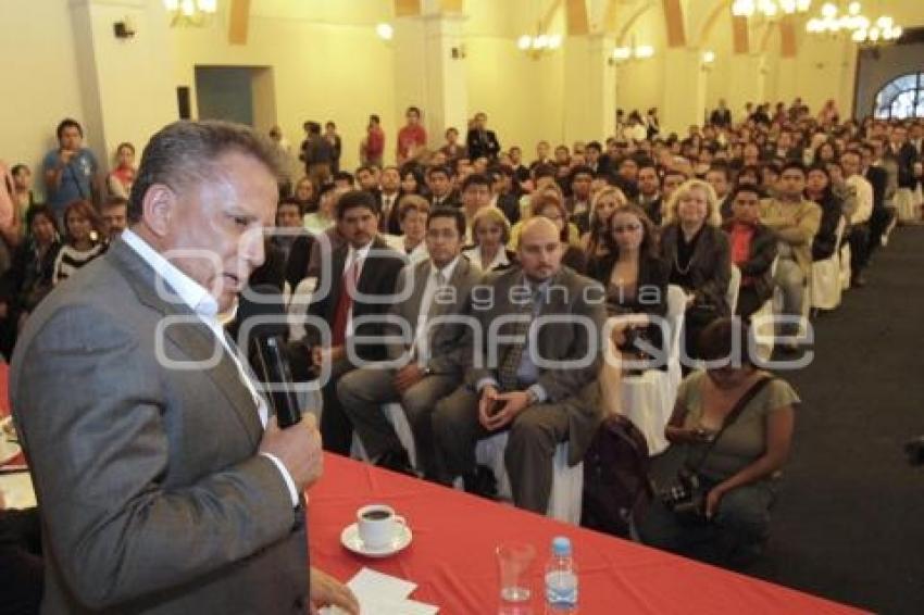 CAMPAÑAS. ENRIQUE AGÜERA