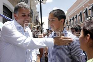 FRANCO RODRÍGUEZ Y TONY GALI RECORREN CALLES DEL CENTRO HISTÓRICO