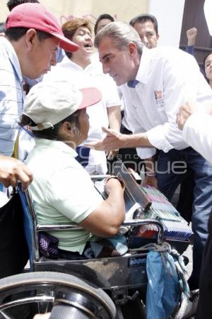 TONY GALI Y FRANCO RODRÍGUEZ RECORREN CALLES DEL CENTRO HISTÓRICO