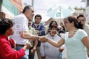 FRANCO RODRÍGUEZ RECORRE COLONIA MÁRTIRES DEL TRABAJO