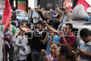 ANTORCHISTAS EN GOBERNACIÓN MUNICIPAL